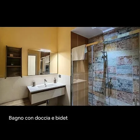 Apartment Centro Storico Di Ombra Del Campanile Naples